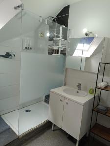 Chez Oppo