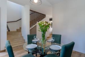 Modern Townhouse with pool ten minutes Limassol Center