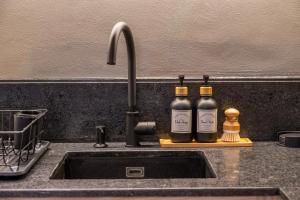 Brand New Designer Studio - Urban Retreat in JVC