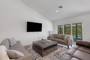 Poolside Sunset in South Gulf Cove