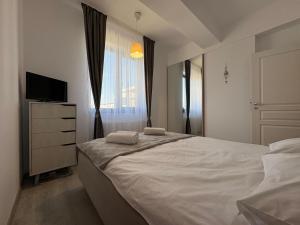 Serenity Apartment