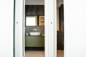 Diamond luxury house