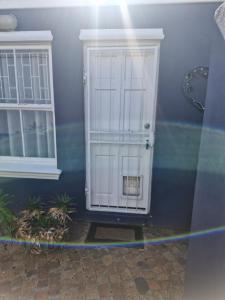 Jamieson Hide Away