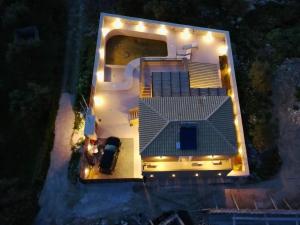 Elegant villa with sea view in Crete