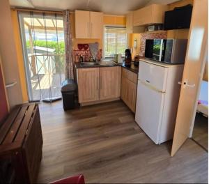 Mobil Home piscine, proche plages