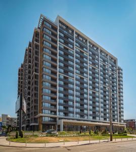 Luxury 2 BDRM Getaway and Free Parking