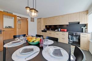 Casa Pasternaria Sleeps 8 Hiking and MTB close to Laax