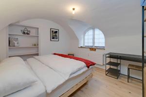 Casa Pasternaria Sleeps 8 Hiking and MTB close to Laax