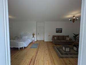 Villa Maadi 35 -R 103- Garden & Pool Master Room