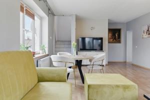 między Bugiem a Liwcem