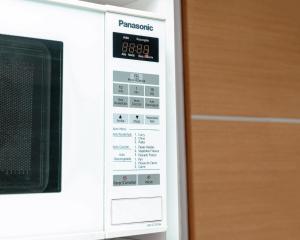 Departamento excelente vista.-