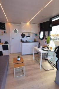Alghero Houseboat Seabreeze 2 img12