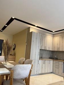 Nova Apartaments Qerret ZL