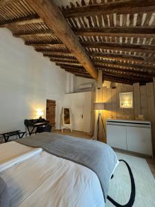B&B / Chambres d'hotes La Chapelle sur la Sorgue : photos des chambres