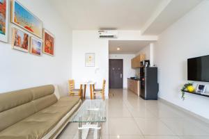 Warm Studio Sunrise City View D7 Hanas Apart