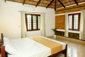 The 12 luxury stay