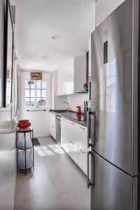 Big Terrace Retreat and only Steps from Beach & Town