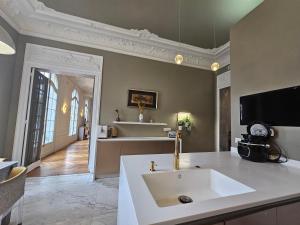 Luxury Family Apartment near the Eiffel Tower