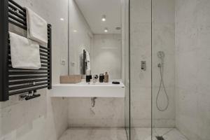 ONE MAMAIA Luxury Beach Penthouse