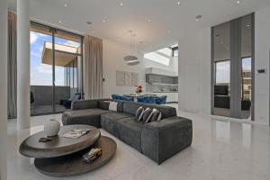 ONE MAMAIA Luxury Beach Penthouse