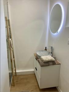 Maisons de vacances Maison 2 chambres avec espace exterieur prive et petit-dejeuner en supplement - fait-maison et produits locaux : Maison 2 Chambres