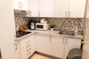 Central 3bdr penthouse with terrace&AC