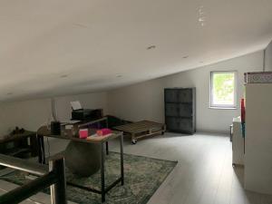 Maisons de vacances Loft-style house, close to downtown and shops : photos des chambres
