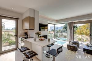 A1 - Luxury house with pool by goutos properties