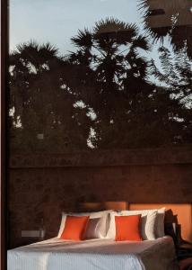 Villa with Private Pool, 12 mins walk to Beach