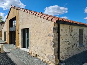 Maisons de vacances La Tremblaie Grange renovee avec vue campagne - 10 min du Puy duFou : photos des chambres