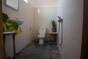 Mirri House Atas Kiri