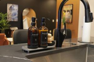 Unit 8 Spacious 2BR Penthouse Sleeps 8