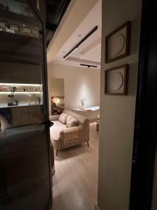 استديو سكاي لايت وتراس خارجي