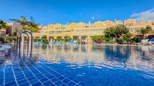 Paraiso Poolside townhouse in Palm-Mar