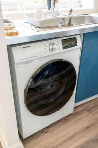 Loughton Hideaway: Cozy 1BD Near Tube & Nature