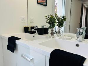 Appartements Luneia - romantic getaway, sauna and private spa : photos des chambres
