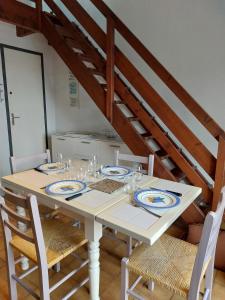 Maisons de vacances Maison dans residence avec piscine : photos des chambres