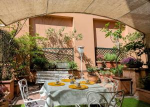 Alma Vacation Apartment in the centre, big terrace