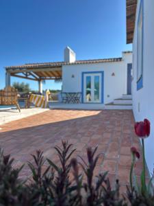 DoVale Country House