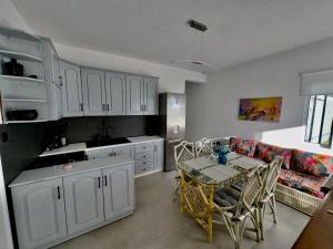 VillaKaliba BEACHFRONT HOUSE