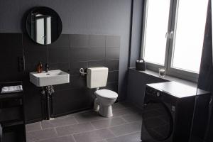 Industrial Loft 1904 - Free Parking - Netflix - Central