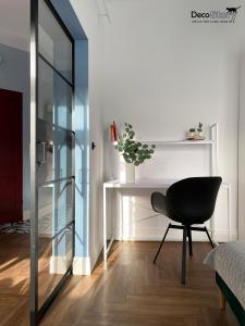 Decostory Apartment Warsaw City Centre AC 4 sleeps 2 rooms