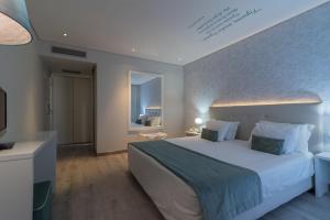 Special Offer - Superior Double Room with Romantic Package room in Costa de Prata Hotel