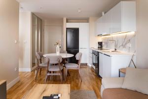 180° View Apartment in Diamond Building Skopje