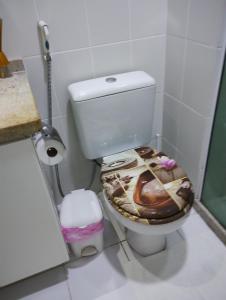 Those who like beach and pool