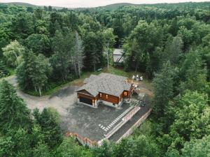 All Season Muskoka Cottage