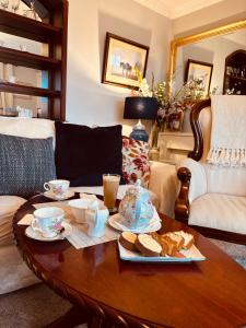 Hillcrest farmhouse Bed & Breakfast