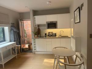 Peaceful Garden Retreat in Tunbridge Wells