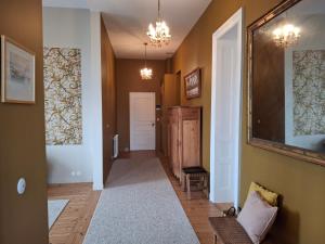 Séjour chic en Art Déco