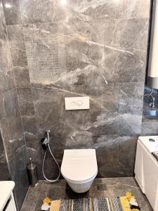 Tirana Lake Spacious Apartment